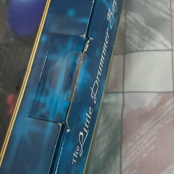 Little Drummer Boy Figurine Collection with Fold-Out Nativity Scene Toys R Us - Picture 16 of 16